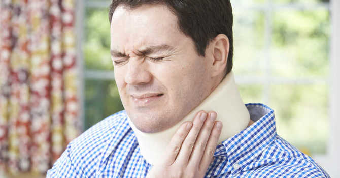  5 Tips to Treat Whiplash Safely and Naturally image