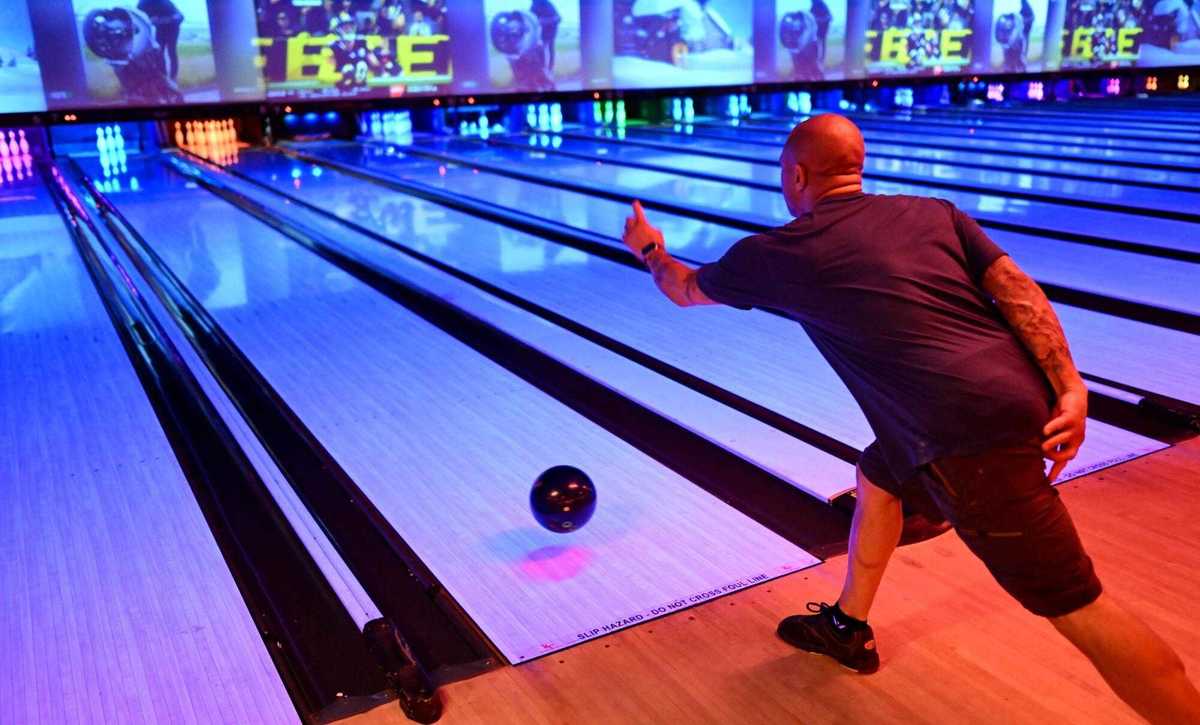Common Bowling Injuries Sports Injuries Lake Effect Chiropractic